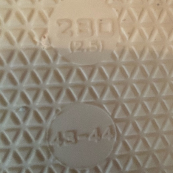 Cozy Women’s Slippers with Bow Design - Picture 5 of 9